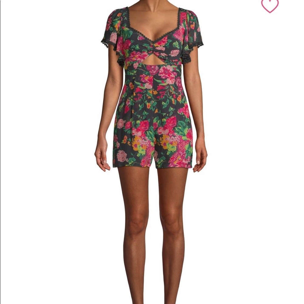 BCBGMAXAZRIA floral front twist romper